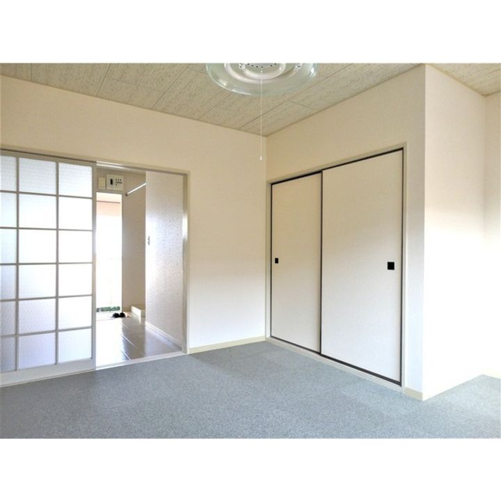ドリーム吉川Fの居間