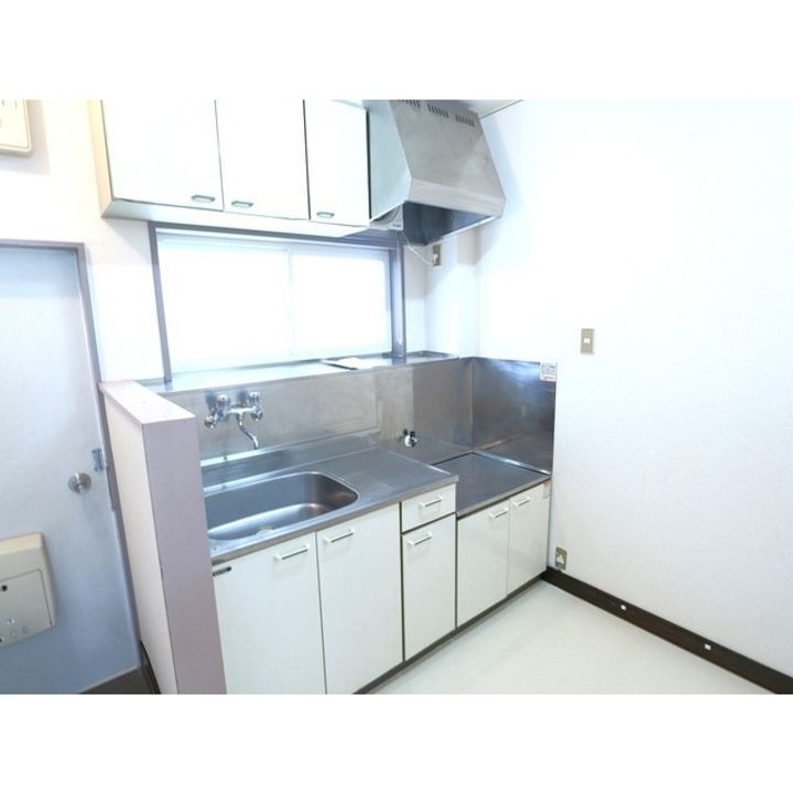 レジデンス城B-7のキッチン