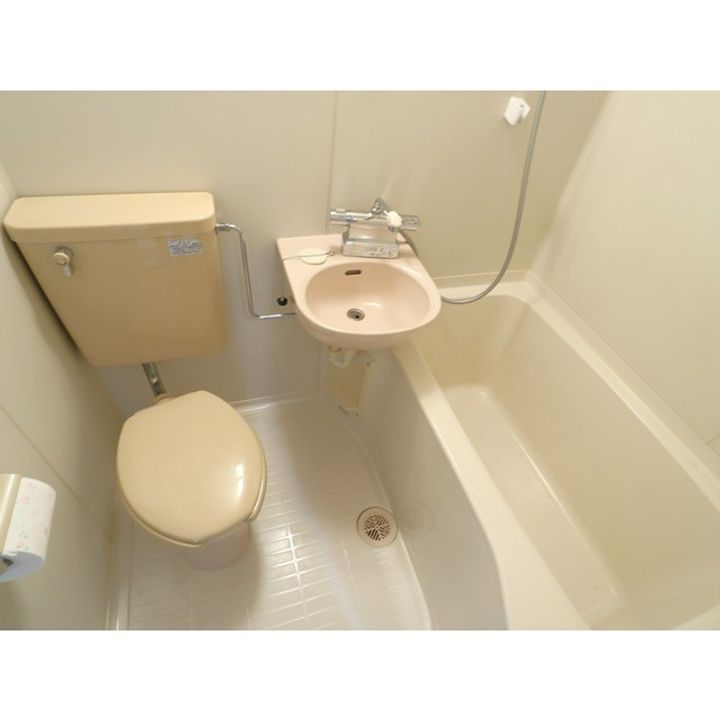 レジデンス城B-7の風呂