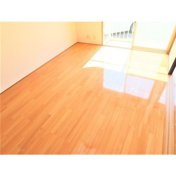 ハイツFK2の居間