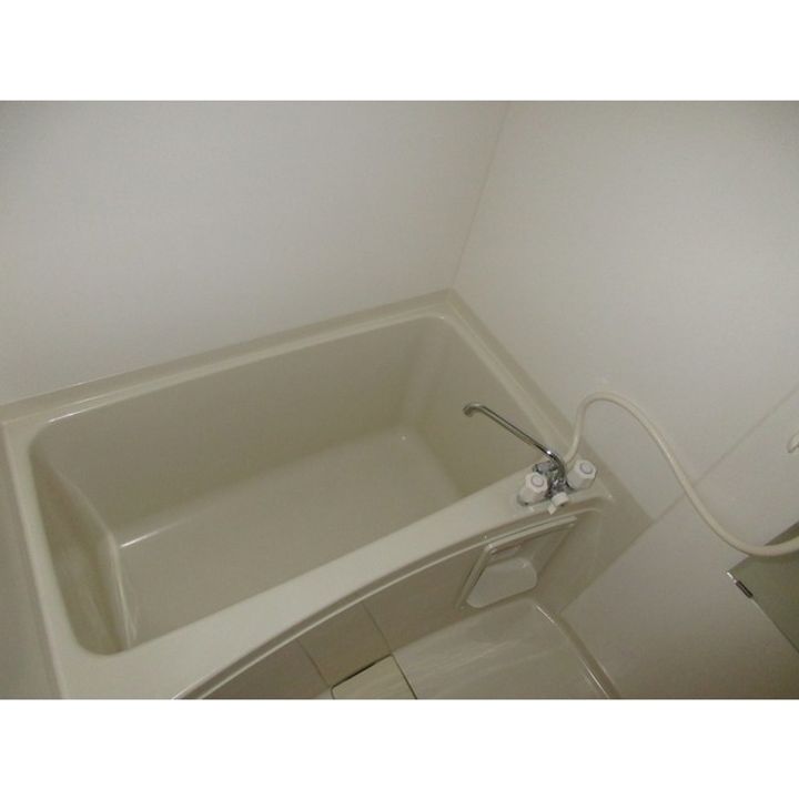 ヴェルートラルヂュⅡ107の風呂