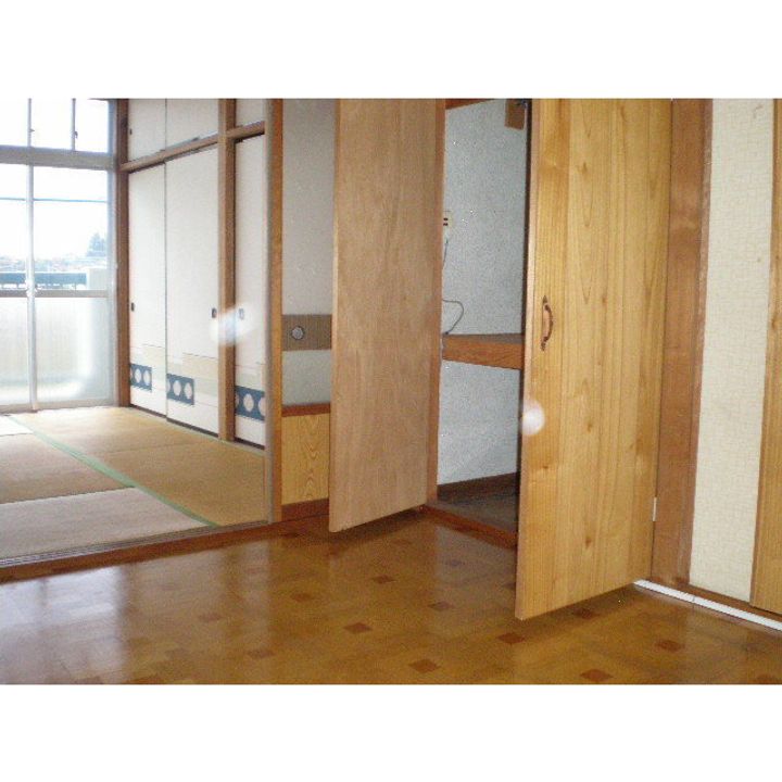 林ビル301の居間
