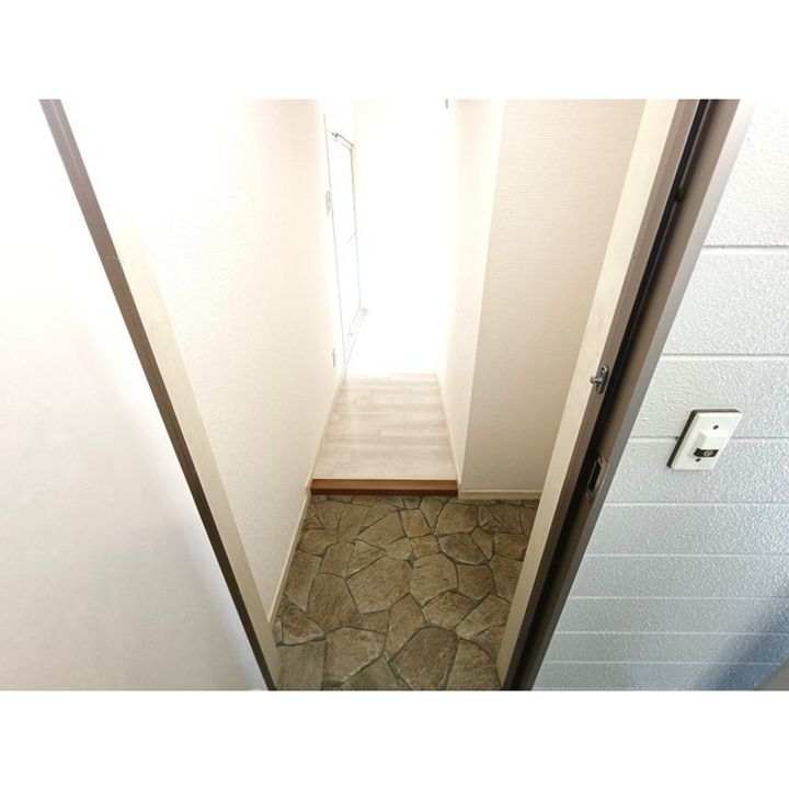 キーファー江戸浜202の玄関