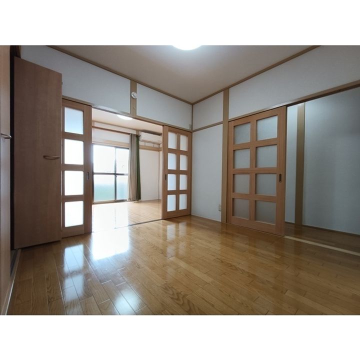 スカイハイツ102の居間