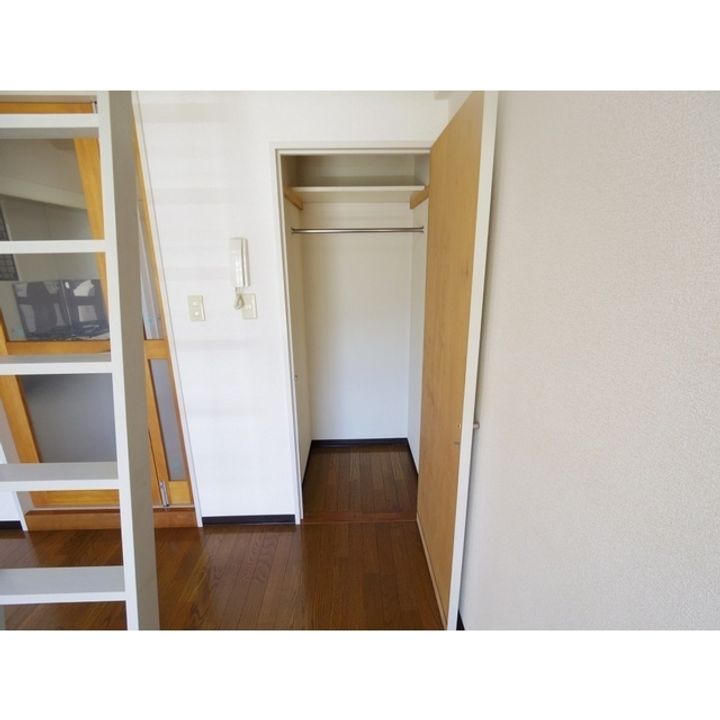 ヴィトリエ三好町301の内装