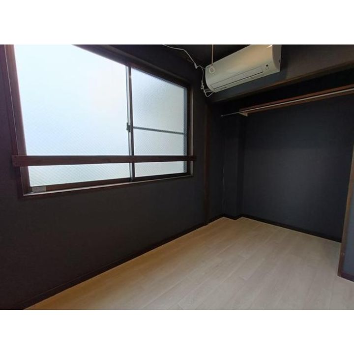 長野県上田市材木町1丁目の賃貸マンションの内装