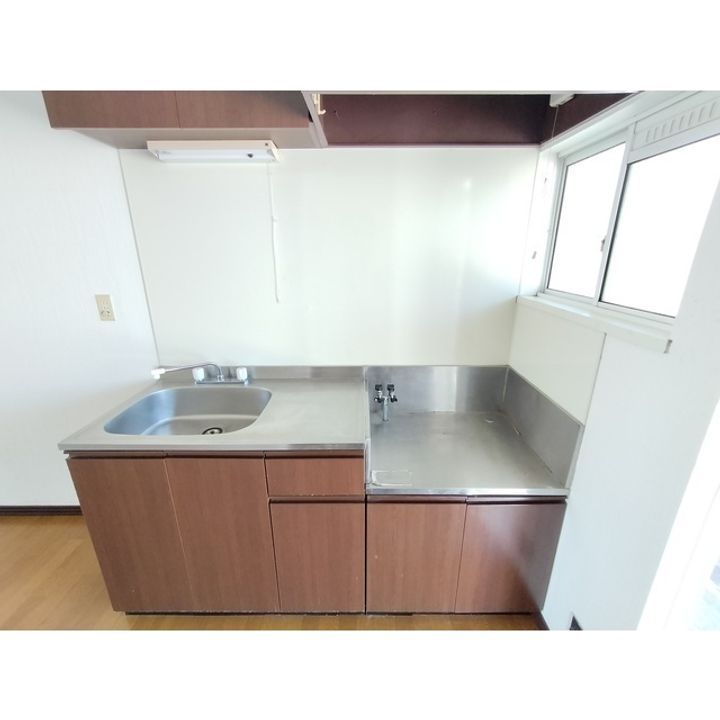 ハウスポートマロミ101のキッチン