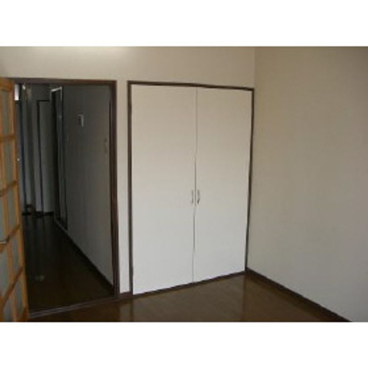 常磐城マンション102の内装