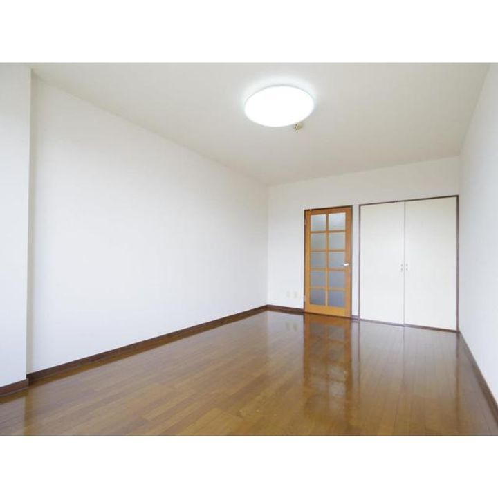 常磐城マンション102の内装