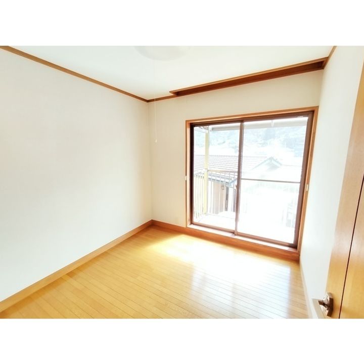 塩沢アパート202の居間