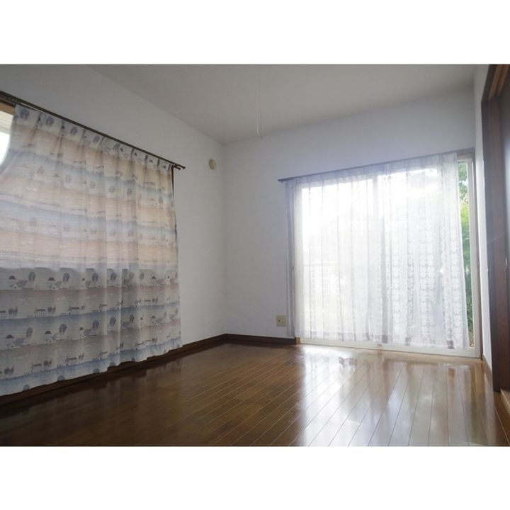 クレールあおば201の居間