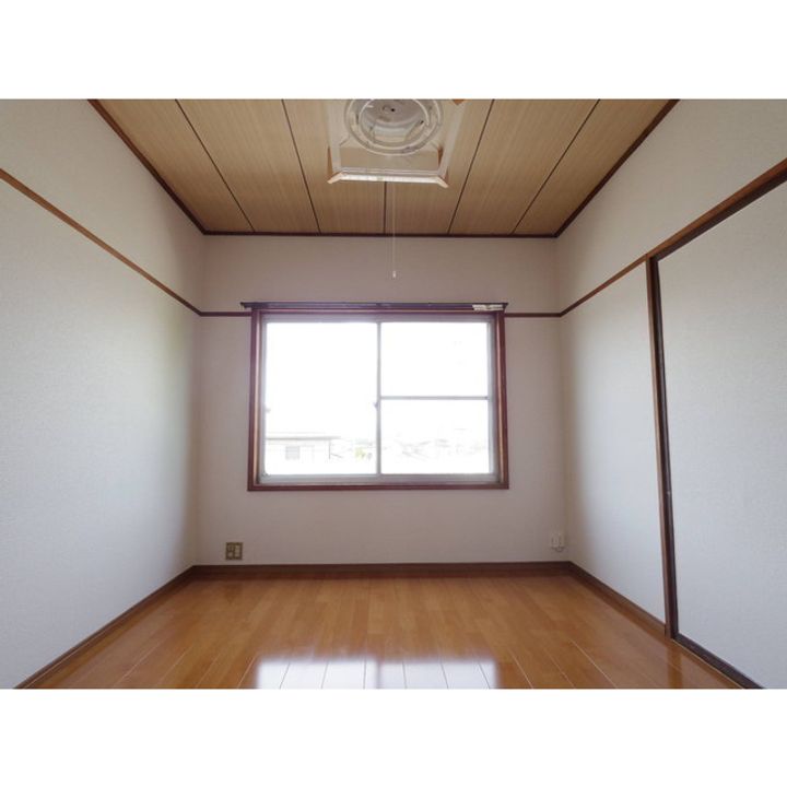 村越第一マンション6の内装