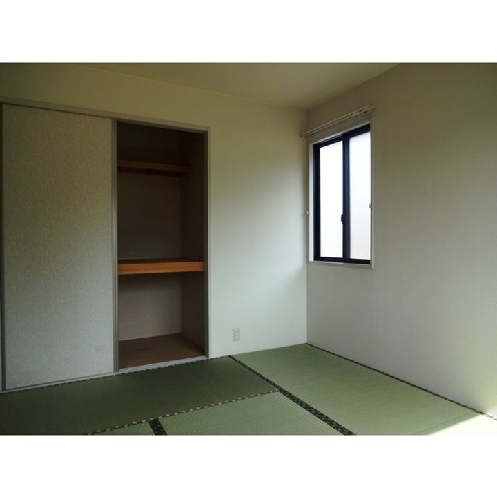 フォーレスみずしな A棟の内装