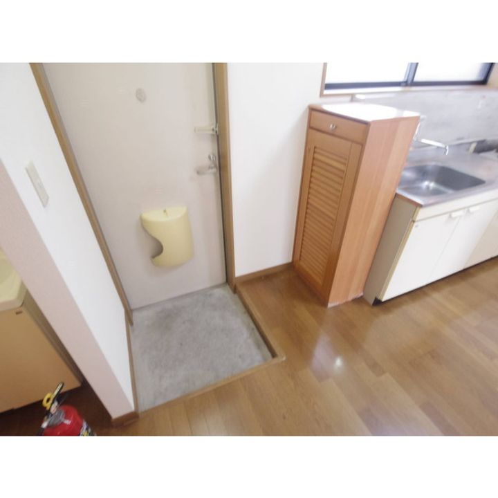 千曲ハイツ101の玄関