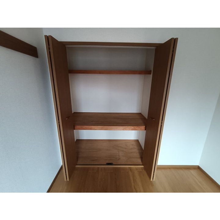 クレストール山根の内装