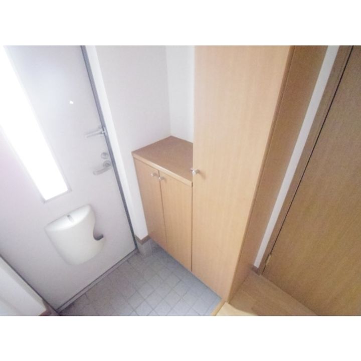 コーポくるみの玄関
