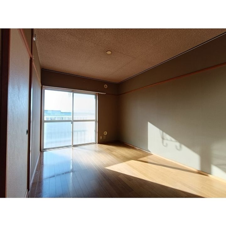 コーポサンライズ201の居間