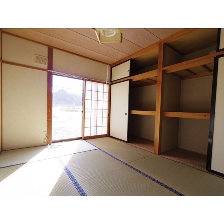 コーポレコルト202の居間