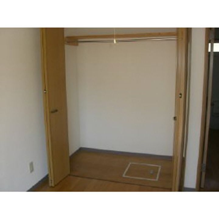 誠和ハイツ105の内装