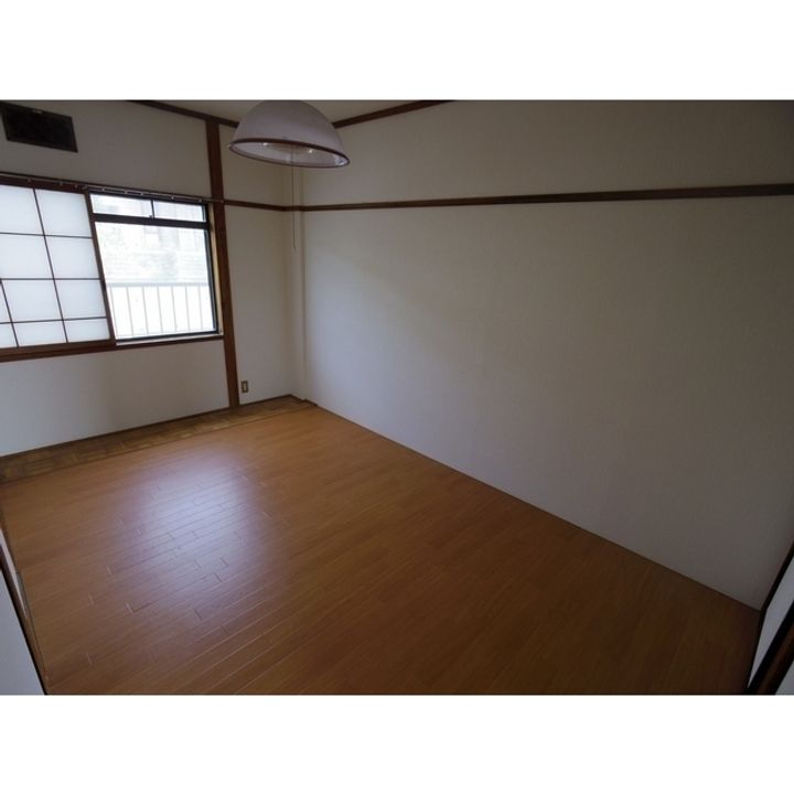 市村コーポ第一107の内装