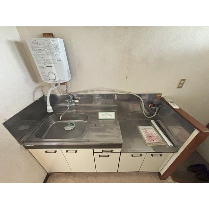 長野県佐久市原の賃貸アパートのキッチン