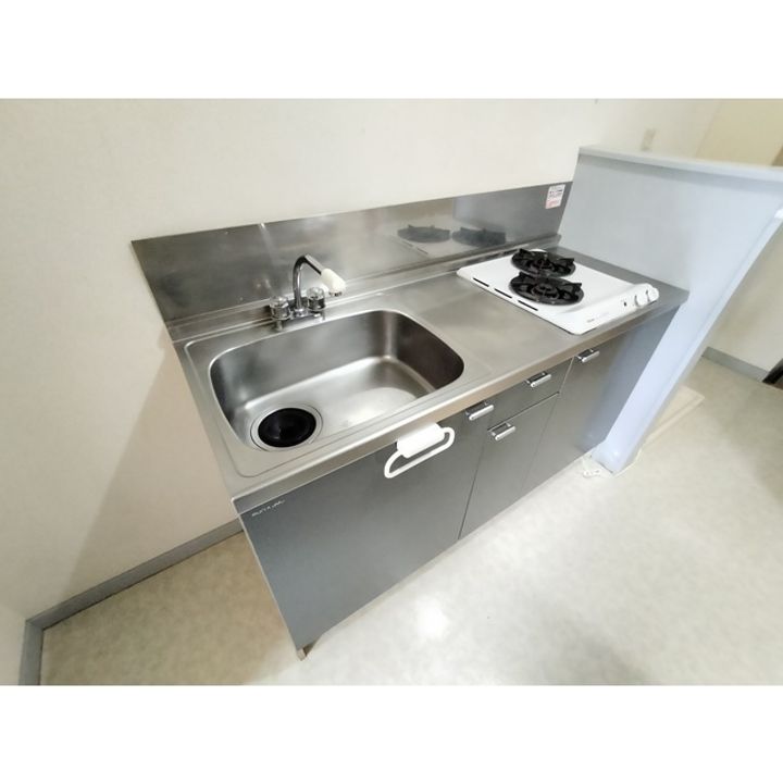 メゾンソレイユ105のキッチン