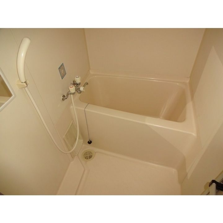 郵ハイツ平田2Hの風呂