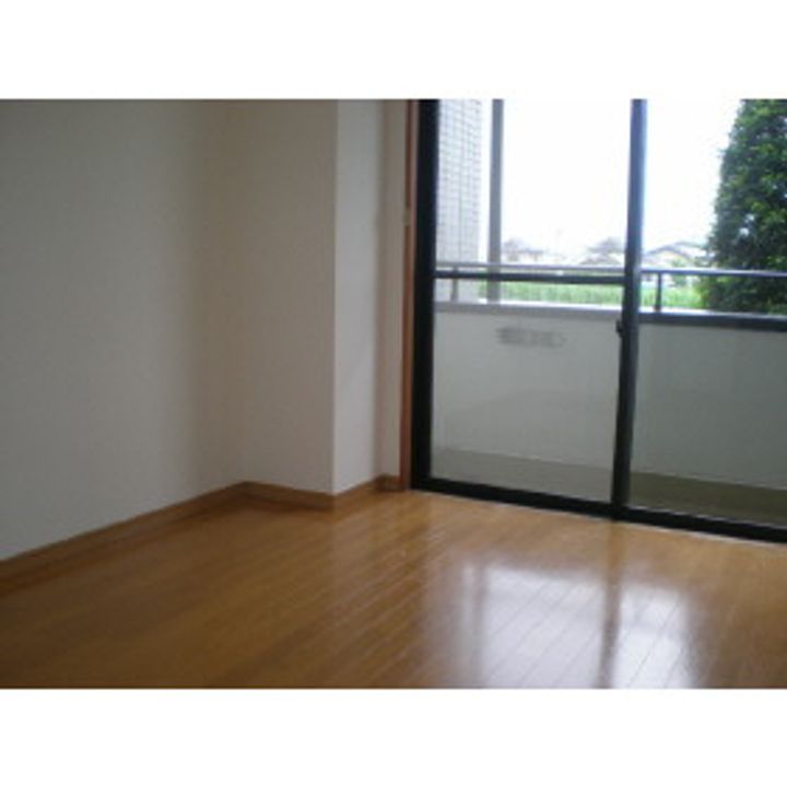 クレストンコート109の居間