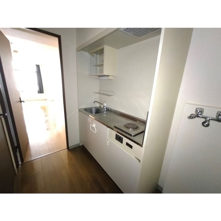 長野県松本市中央1丁目の賃貸マンションのキッチン