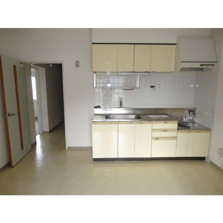 マンション スカイヒルズ302のキッチン
