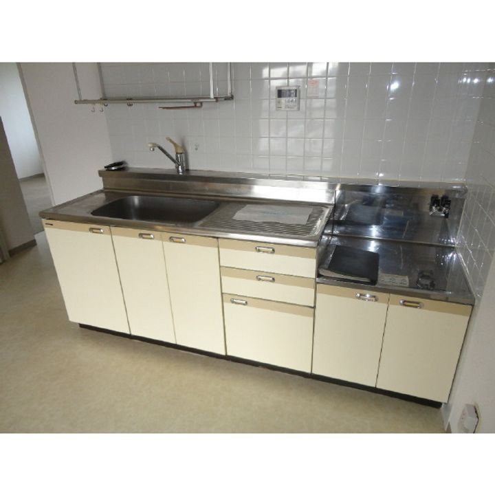 マンション スカイヒルズ302のキッチン