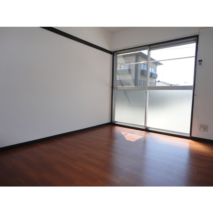 スカイハイツA102の居間