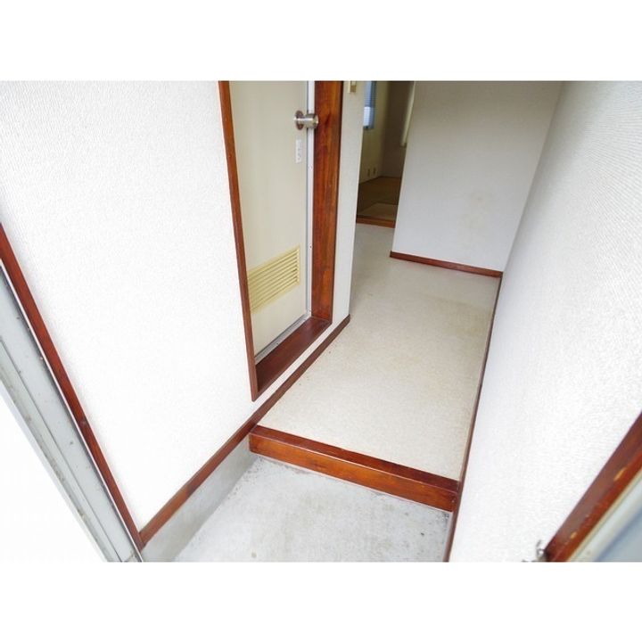 メゾンみゆきCの玄関