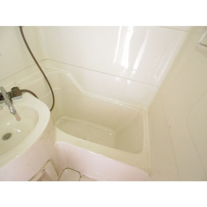 メゾンみゆきCの風呂