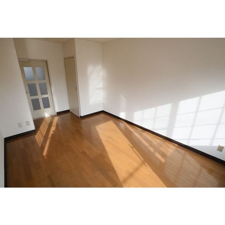 ハイツ原町101の居間