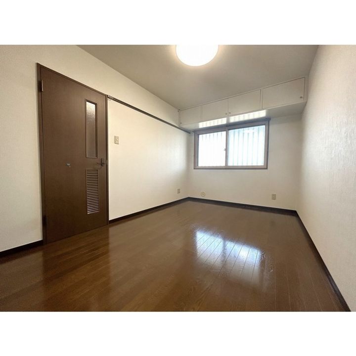 アーバンアズマ302の内装