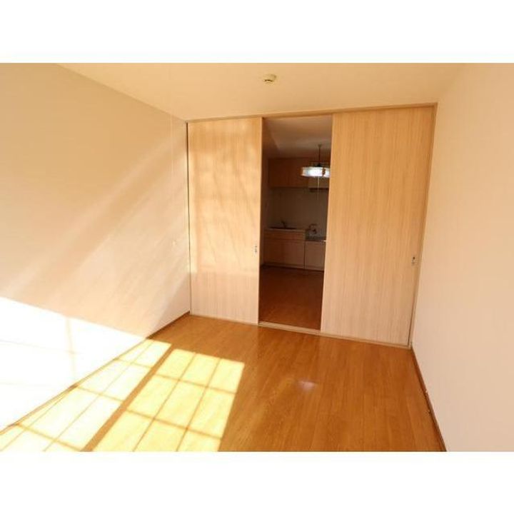 タニケンハイツ105の居間