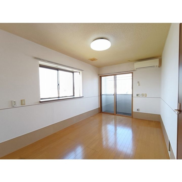 住感シリーズP202の居間