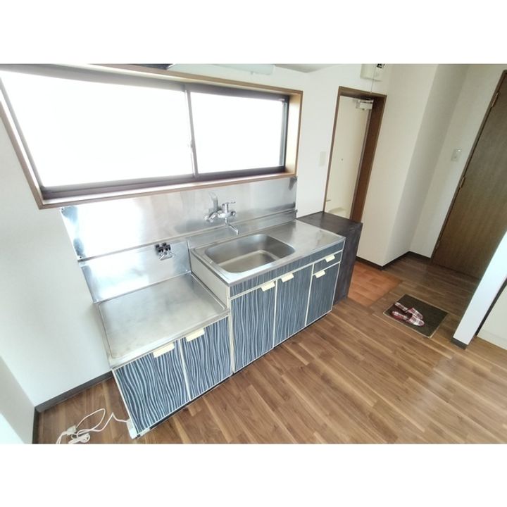 長野県上田市蒼久保の賃貸アパートのキッチン