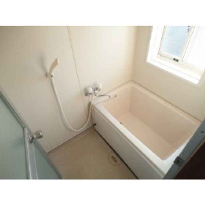 カーサ竹渕201の風呂