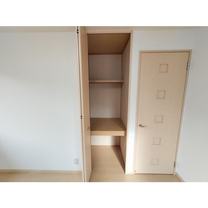 ウィル桜町D202の内装