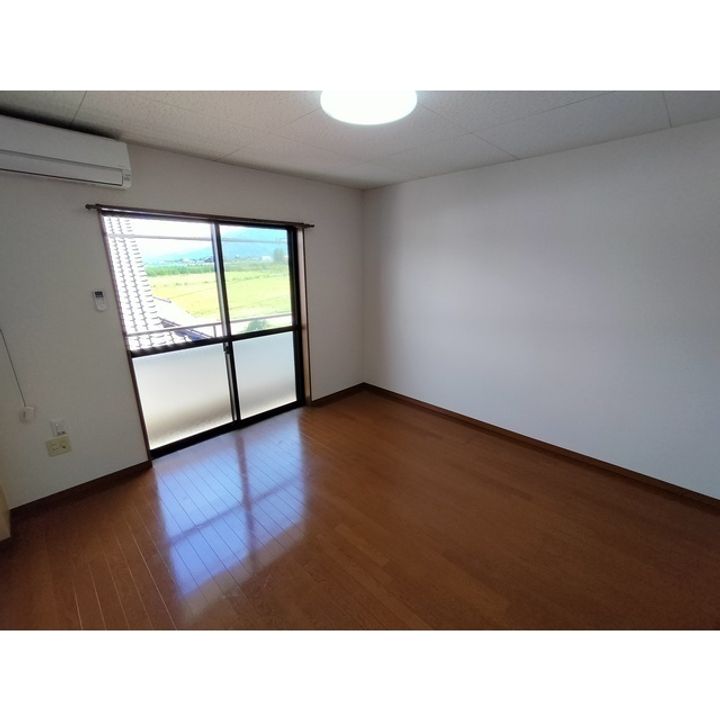 アルプスの見える丘203の居間