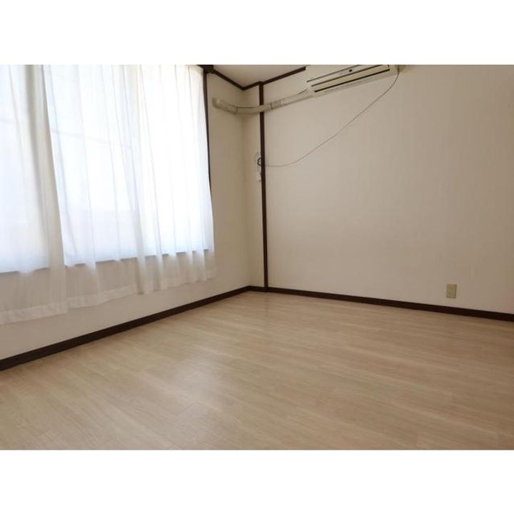 サクラハイツ中込Aの居間
