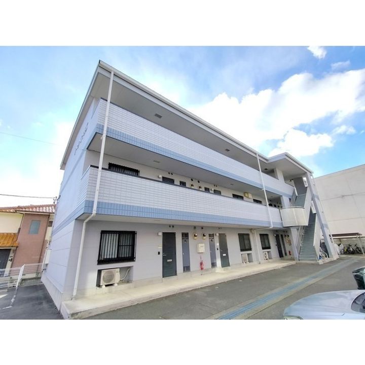 リベラもとまちの外観