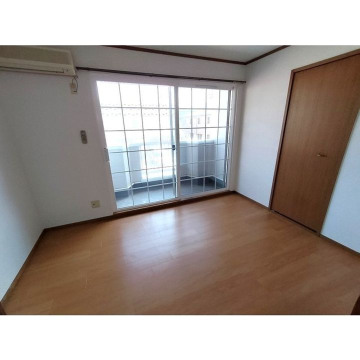 アルトピアーノB202の居間