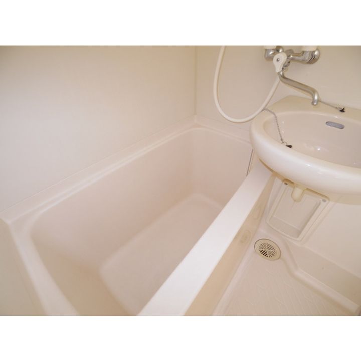 プレリ212の風呂