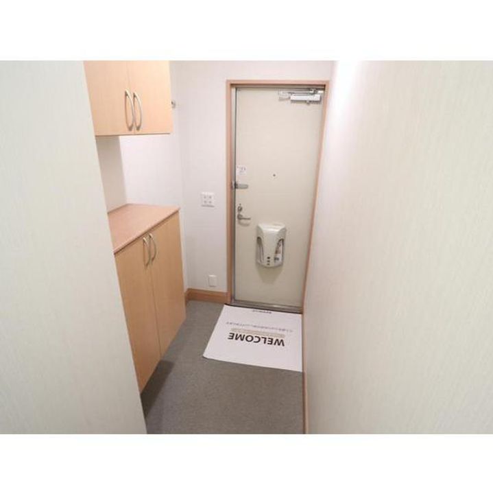 セジュール石原田 C棟202の玄関