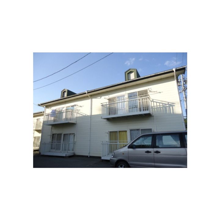 御園青山ハイツD101の外観