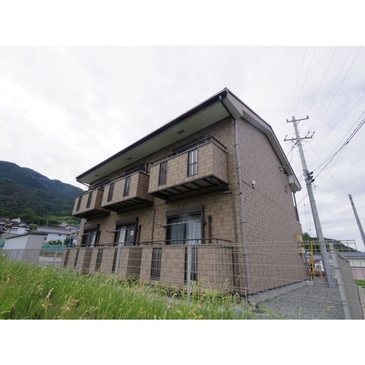 サプリング上山田  B棟203の外観