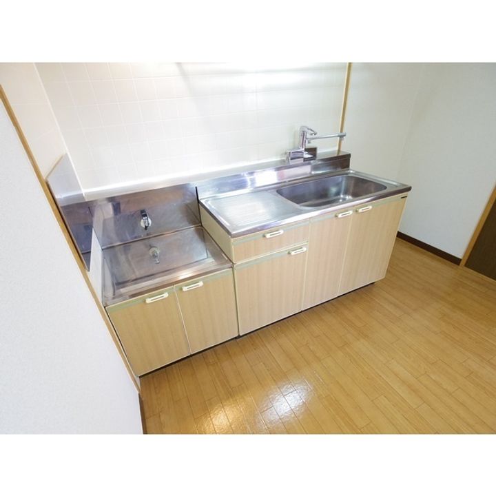 Limpiaスカイパーク早川205のキッチン